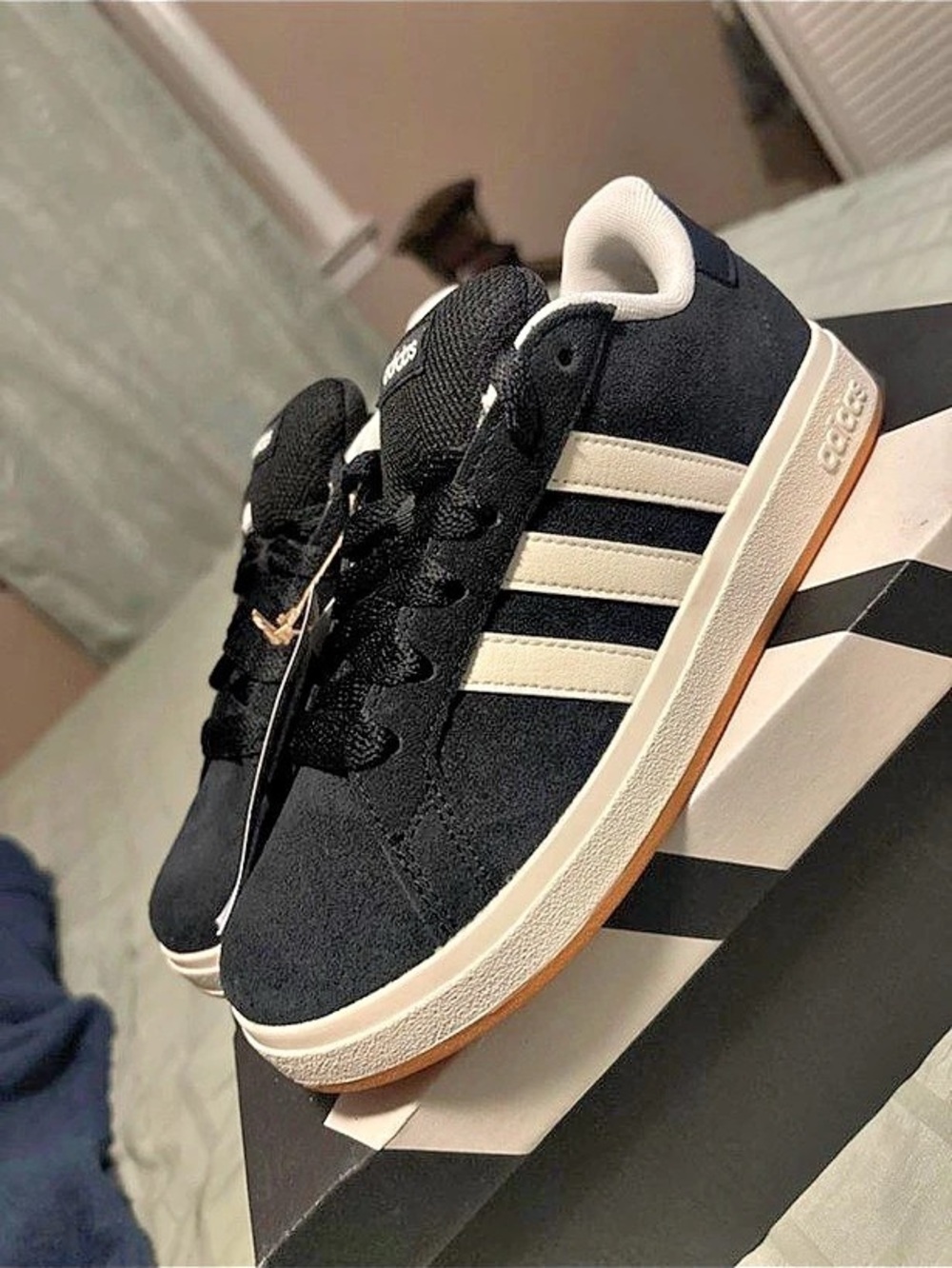adidas VL Court 3.0 Boys US 2 Black & White NWT